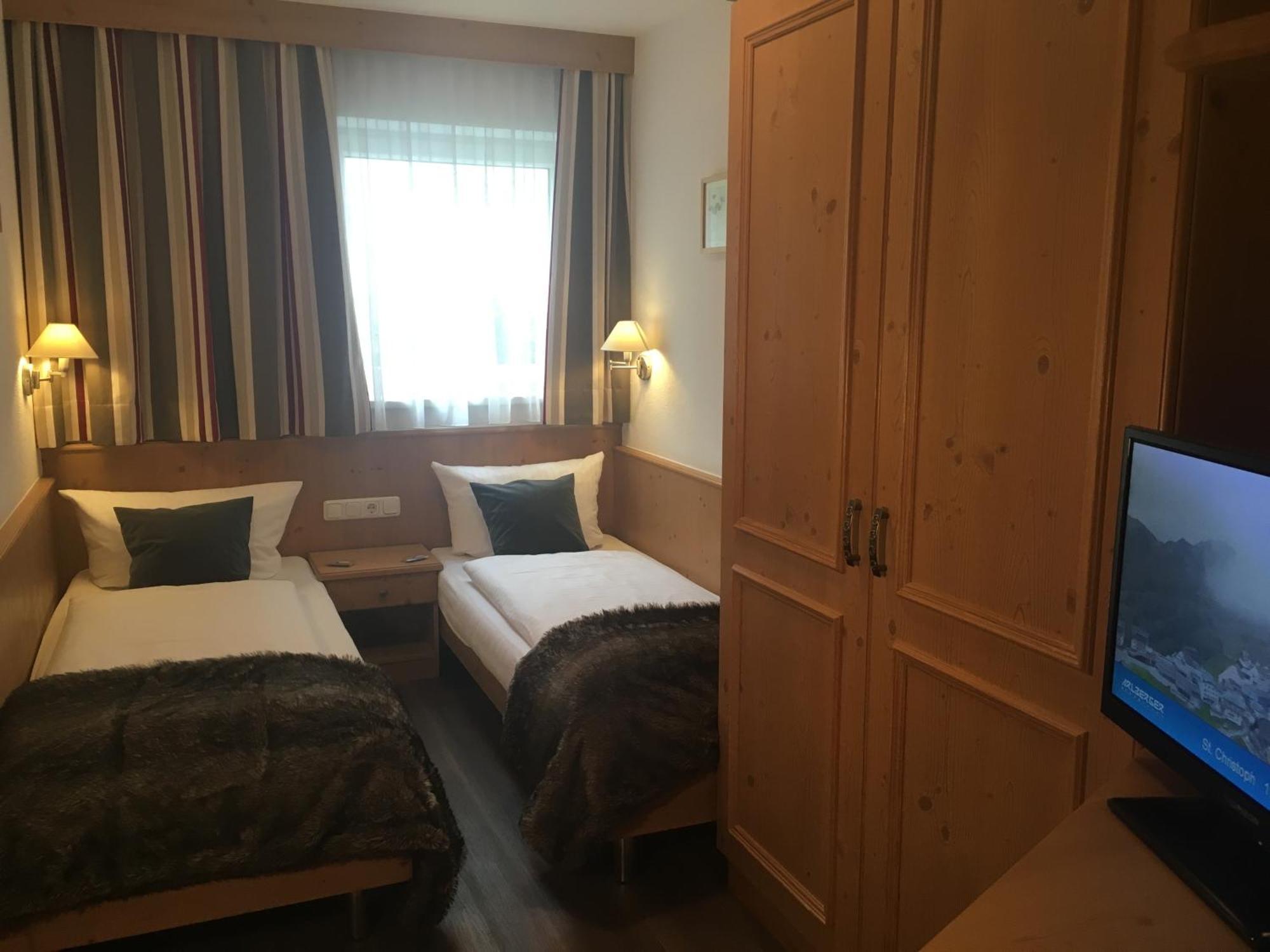 Haus Zangerl Inkl Sommer-Karte Premium Sankt Anton am Arlberg Esterno foto